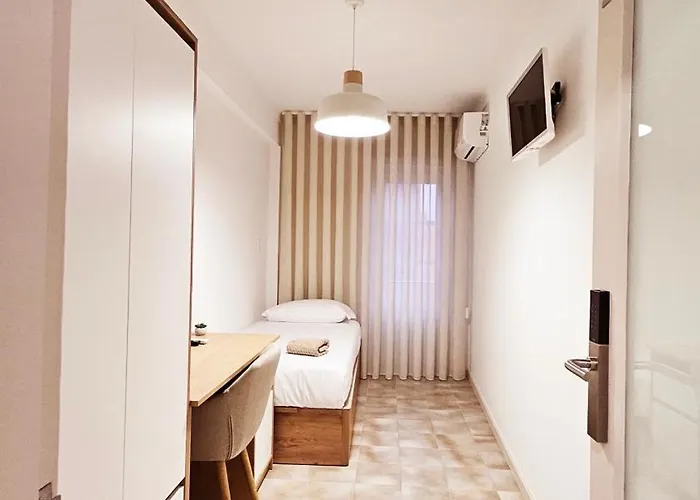 Гостьовий будинок Rooms4you 3 In Historic Center Of *